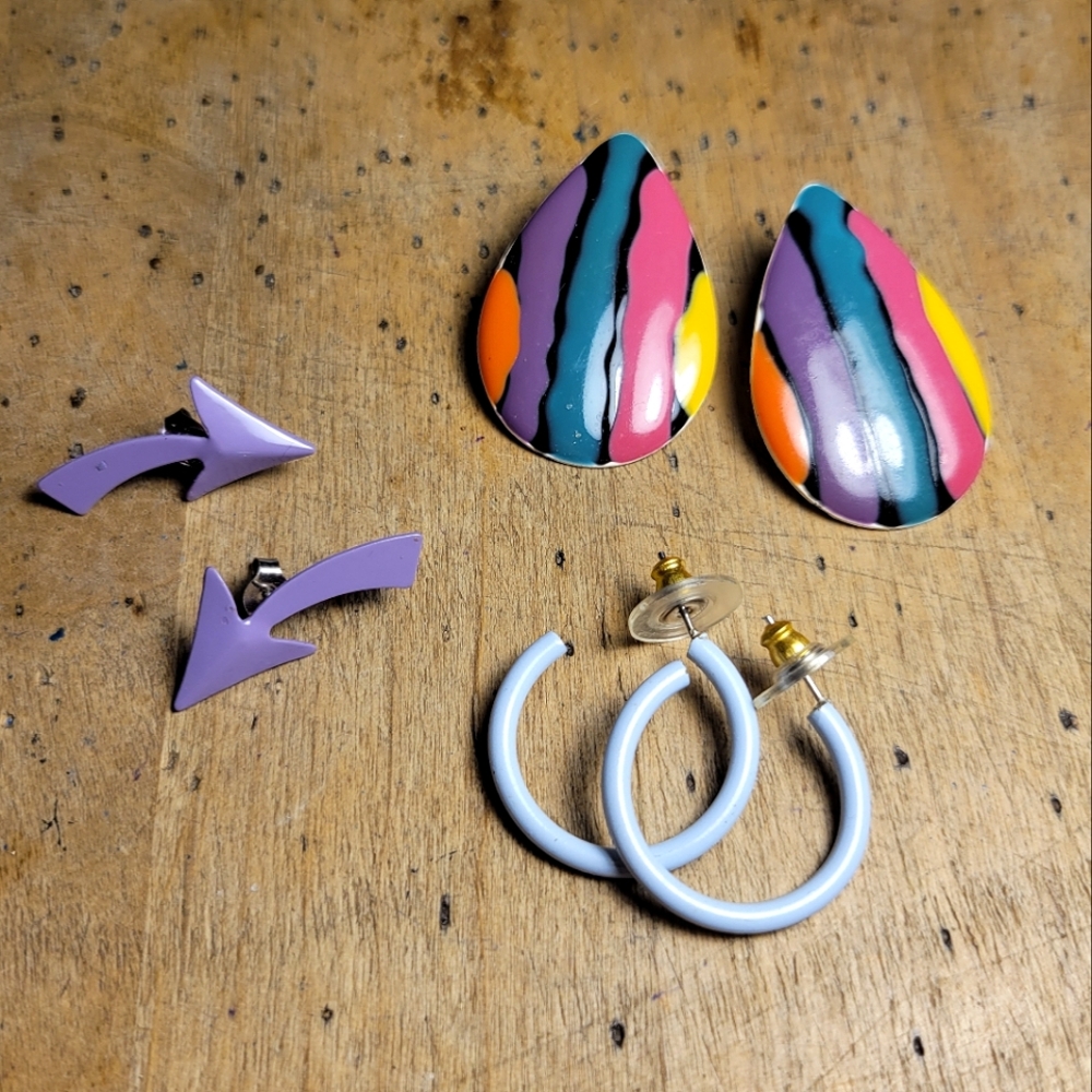 Set of 3 enamel 80s earrings